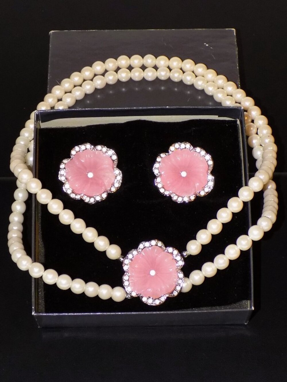 1995 IOB K.J.L. for Avon Perfect Pansy Lucite Clip-On Earrings & Necklace Set
